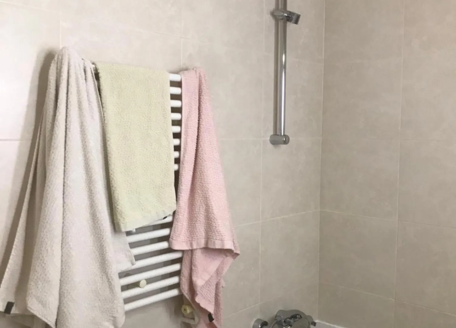 2 Pieces Lumineux Et Calme A Paris Apartment
